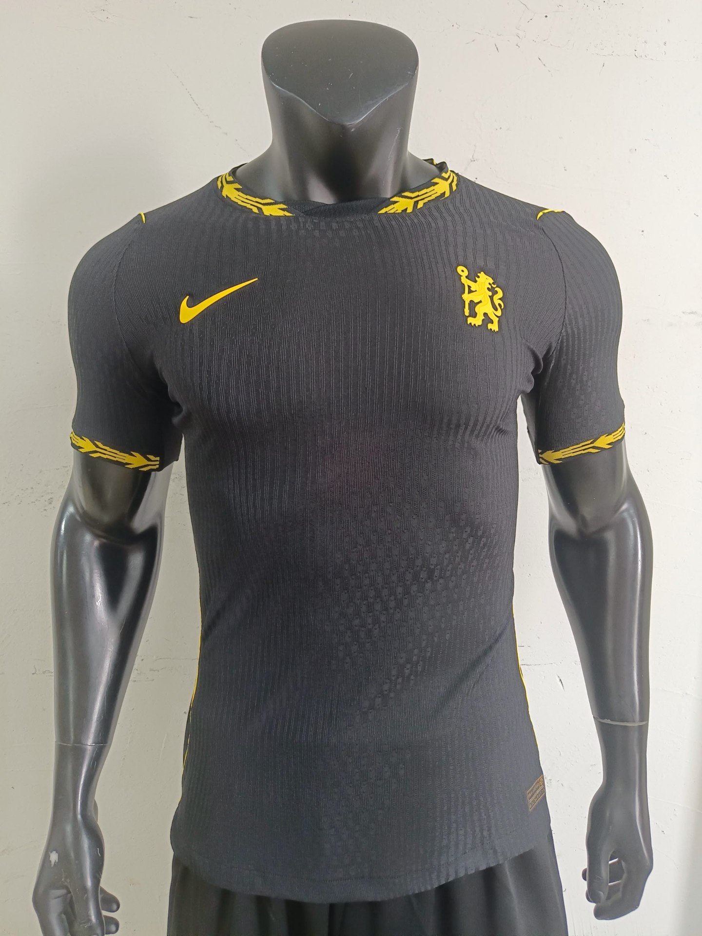Chelsea Jersey — Black / Yellow — owner-uploaded photo